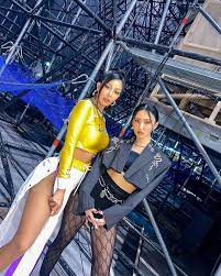 11.06.2021 · また、イ・ヒョリ・jessi・オム・ジョンファと共に「払戻遠征隊」というユニットも結成しました。 ファンからすると、7年の契約終了後、また再契約をしてグループ活動をしながら、ソロ活動もやってくれると一番うれしいんですけどね。 mamamooソラが7年間に言及？ 先日、mamamoo Van Semi Ia On Twitter In 2021 Hwasa Mamamoo Instagram Update