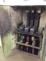 Die oberleitungen der bahn hielten den heftigen böen nicht stand und liegen teilweise auf den gleisen. Fw Mettmann Stromausfall Nach Trafobrand Presseportal