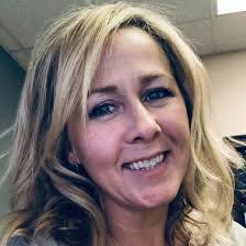 Sarah Ledbetter's Instagram, Twitter & Facebook