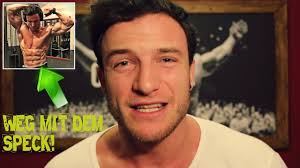 Der erste und beste weg, um schnell und effektiv bauchfett zu verlieren und gesund zu bleiben, ist der sport und die bewegung. Dein Sixpack Unteres Bauchfett Sofort Verlieren Ernahrung Youtube