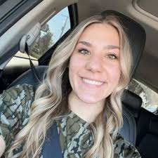 𝕆𝕝𝕚𝕧𝕚𝕒 ℝ𝕒𝕖 𝔹𝕒𝕣𝕥𝕝𝕖𝕥𝕥• (@olivia._._.rae) · Instagram 照片和视频