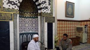 We would like to show you a description here but the site won't allow us. Tanggapi Aksi Penyerangan Di Pasar Kliwon Solo Habib Syech Kita Serahkan Ke Pihak Kepolisian Tribun Solo