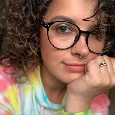 stitch with @foxyquinn_xo #myspace #GoForTheHandful #GetCrocd #myspac...