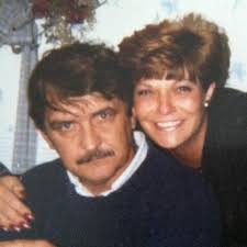 Red raspberry thornless ever Bearing in 3 gallon pot Will produce  raspberries this year and years to come when you plant in the ground root  system will continue to spread. You will