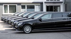 Mercedes Benz E Class Limo Offers Six Doors Autoweek Mercedes Mercedes Benz S550 Benz