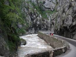 Acest club organizeaza evenimente numai pentru. Excursie Pentru Oameni Singuri Cluj Com