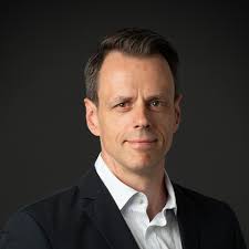 Thomas Rieger's Instagram, Twitter & Facebook