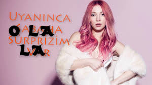 Ece Seckin O La La Lyrics Youtube