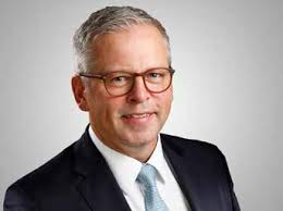 TITELPORTRÄT JULIUS KLINKE: MIT PRÄZISIONSDREHTEILEN ZUM WELTMARKTFÜHRER