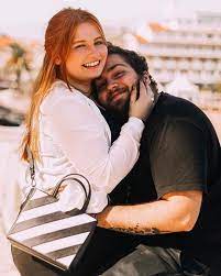 Ana catarina ribeiro, mais conhecida como owhana, acaba de lançar o primeiro livro, no qual, entre outros temas, fala sobre o fim da relação. Youtuber Milionario Portugues Acaba Namoro No Dia De Sao Valentim Filma Tudo E Descuida Se A Frente De Todos O Publico Vinga Se Nacional Flash
