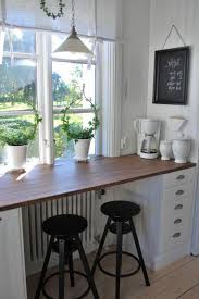 42 Kleines Kuche Deko Fensterbank Schne Und Kreative Idee Fr Eine Hohe Fensterbank In 2020 Kitchen Design Small Kitchen Decor Kitchen Design
