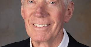 David Ogle's Instagram, Twitter & Facebook