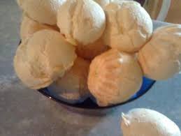 Biscoito De Polvilho Doce Assado De Liquidificador Receita De Pao De Queijo De Liquidificador Com Polvilho Azedo Receitas Receitas Com Polvilho Pao De Queijo