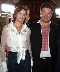 Zhena Petra Poroshenko Lyubit Cherno Beloe I Nosit Mini 28 Maya 2014 02 05 Novosti Na Tengrinews Kz
