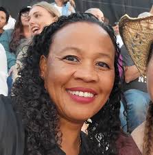 Transparent prize drawings for shareholders