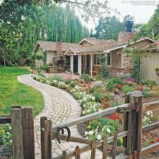 Display them on either side of the door or in its vicinity. Welcoming Front Yard Flower Garden Ideas Living In Oklahoma City Oklahoma