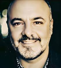 Kay Hadley's Instagram, Twitter & Facebook