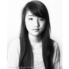 Elaine Yang (@yangmoneyey)