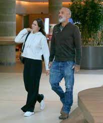 La vérité sur l'affaire harry quebert. Ex De Paolla Oliveira Diretor Papinha Passeia Em Shopping Com Nova Namorada