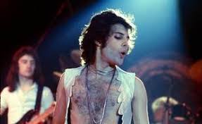 Synopsis bohemian rhapsody résumé streaming vostfr 2018 complet français bohemian rhapsody vf film streaming 2018 l'ultime bohemian rhapsody film en streaming truc le parcours de queen et son leader freddie mercury, de la formation du groupe à son apparition au concert live. Video Bohemian Rhapsody De Queen Bat Tous Les Records Sur Youtube