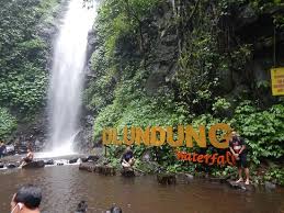 Anda dapat menikmati wahana bermain air disini dengan fasilitas super lengkap. Air Terjun Dlundung Mojokerto Indonesia Review Tripadvisor