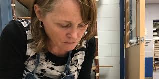 Artist shows how to create beauty from clay