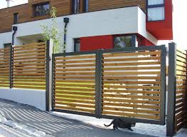 Brix Rahmen Alu Tore Fur Individuelle Befullungen Brix Zaune Tore Aus Aluminium Zaune Und Tore Einfahrtstor Alu Zaun