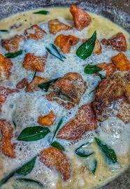 Jika anda mencari resepi ayam butter yang sedap dan kuah yang seperti cair dalam mulut anda, kami sarankan anda mengikuti resepi seperti di bawah ini. Resepi Simple Ayam Buttermilk Susu Segar Lebih Enak