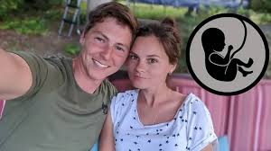 Congratulations Julia & Brandonll! 🥳 Such a beautiful moment captured—your  joy is truly contagious! Wishing you all the happiness as you await your  little one's arrival