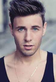 Hairstyles For Men With Thick Hair And Oval Faces Latest Oval Face Men Oval Face Hairstyles Long Face Hairstyles