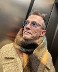 Falls wir uns nicht mehr sprechen: Frohe Weihnachten, y'all  🎄🎄🎄🎄🎄🎄🎄🎄 Fotos: @franziskaherrmann_officiel #gelbistdasneuebeige  #teddyfelllebt #pappasgotabrandnewschal