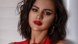 Selena wearing versace satin dress and pumps. Wallpaper 4k 4k Selena Gomez Krah 2019 4k Wallpapers Celebrities Wallpapers Girls Wallpapers Hd Wallpapers Music Wallpapers Selena Gomez Wallpapers