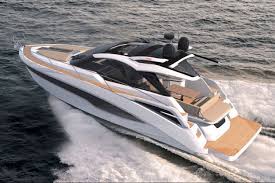 Bateaux Com Actualite Du Bateau De La Mer Et Du Nautisme Bateau A Moteur Bateau Yacht