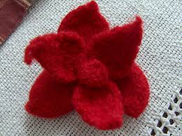 A free copy of the.pdf pattern is available by clicking here, when logged into website. Ravelry Fabulous Felted Flowers 120 Pattern By Patons