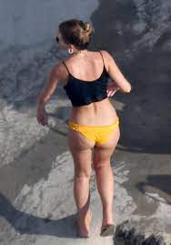 Emma Watson : r/EmmaWatsonBikini