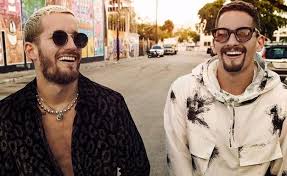 Porque yo no tengo novia (y ahora anda solita) hace rato no la ven, pero hoy salió a beber. Mau Y Ricky Dan La Noticia Mas Importante De Sus Vidas