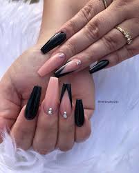 Black And Rose Gold Nails Coffin 928 Likes 5 Comments Don Pham Nailsbydon239 On Instagram Plain And Simple Valentino Acrylic Perfec In 2020 Black Acrylic Nails Stylish Nails Art Gem Nails