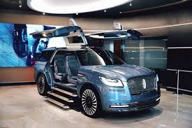 Lincoln S New Navigator Concept Is The Mother Of All Motors Super Luxury Cars Luxury Suv Cars