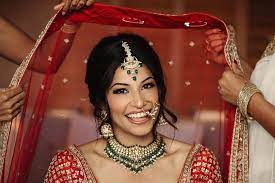 By clicking this link you will find 368 gifs of richa moorjani in never have i ever. Richa Shukla Moorjani Celebrity Bride Weddingsutra