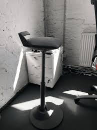 Easy height adjustment at the touch of a button. Muvman Stehhilfe Meine Erfahrungen Test Mit Dem Luxus Stehstuhl