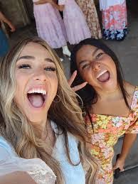 Corinne Tripp's Instagram, Twitter & Facebook