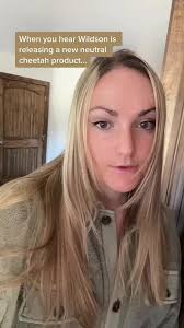 And she’s as fluffy as she looks 🤎 #fallfashion #Fall2022#falloutfit