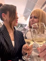 Започна като ей така. 2 сърца.Без план. Като на филм. Не просто годишнина