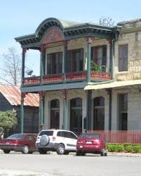 Older Wiser Better House Styles Architecture Hill Country