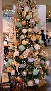 Mint And Gold Christmas Tree 3 Christmas Tree Design Beautiful Christmas Trees Christmas Decorations