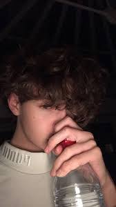 Jenny Onate's Instagram, Twitter & Facebook