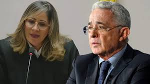 EnVivo ". La jueza arranca con un discurso ideológico… para decir que el  juicio no era político. El cinismo no tiene límites." @RafaNietoLoaiza  Escúchenos en: YT https://lc.cx/-A63AM