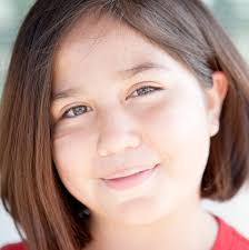 Flor Millan's Instagram, Twitter & Facebook