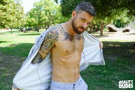 Str8 Chaser porno gay public video