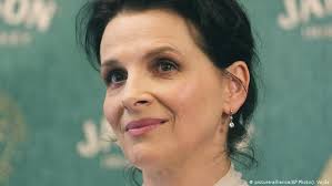 Juliette lewis has been recognized as one of hollywood's most talented and versatile actors of her generation since she first stunned audiences. Juliette Binoche And The Jury Team Deciding The 2019 Golden Bear All Media Content Dw 07 02 2019